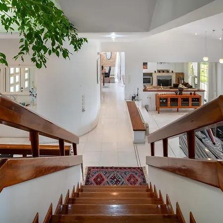 Valasia Villa