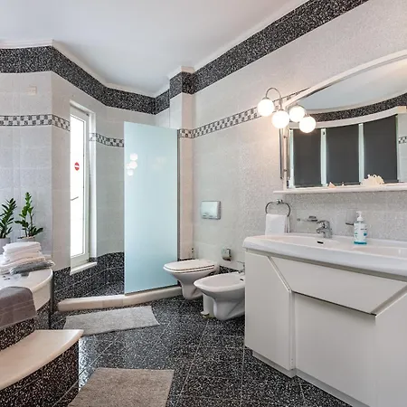 Valasia Villa *