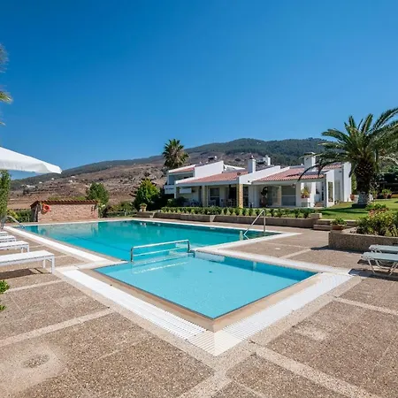 Valasia Villa *